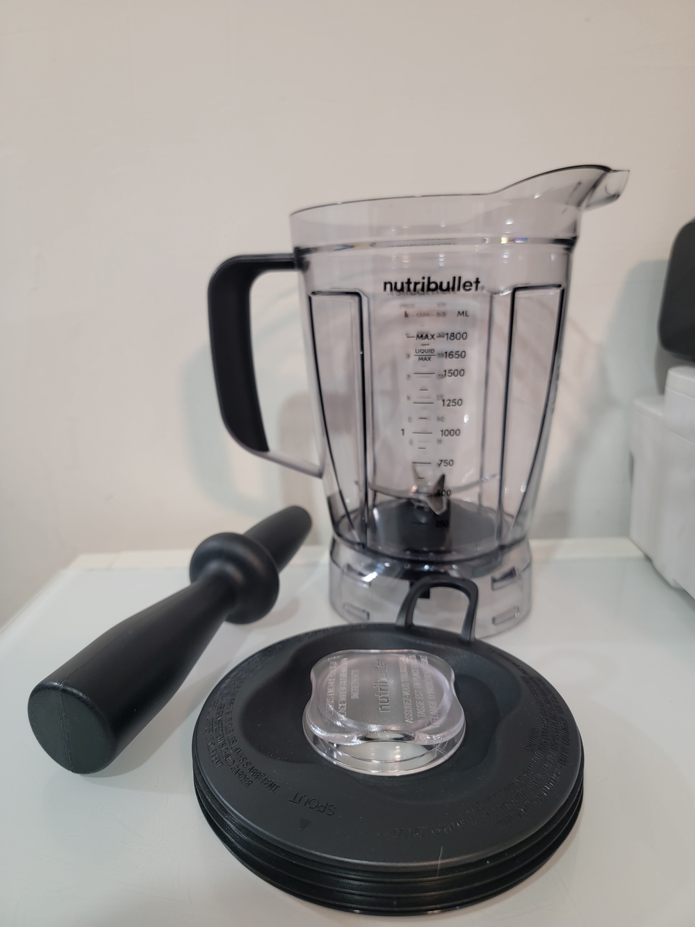 Genuine Nutribullet Pitcher With Lid  64 Oz Replcament